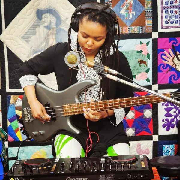 DJ Freequeensee